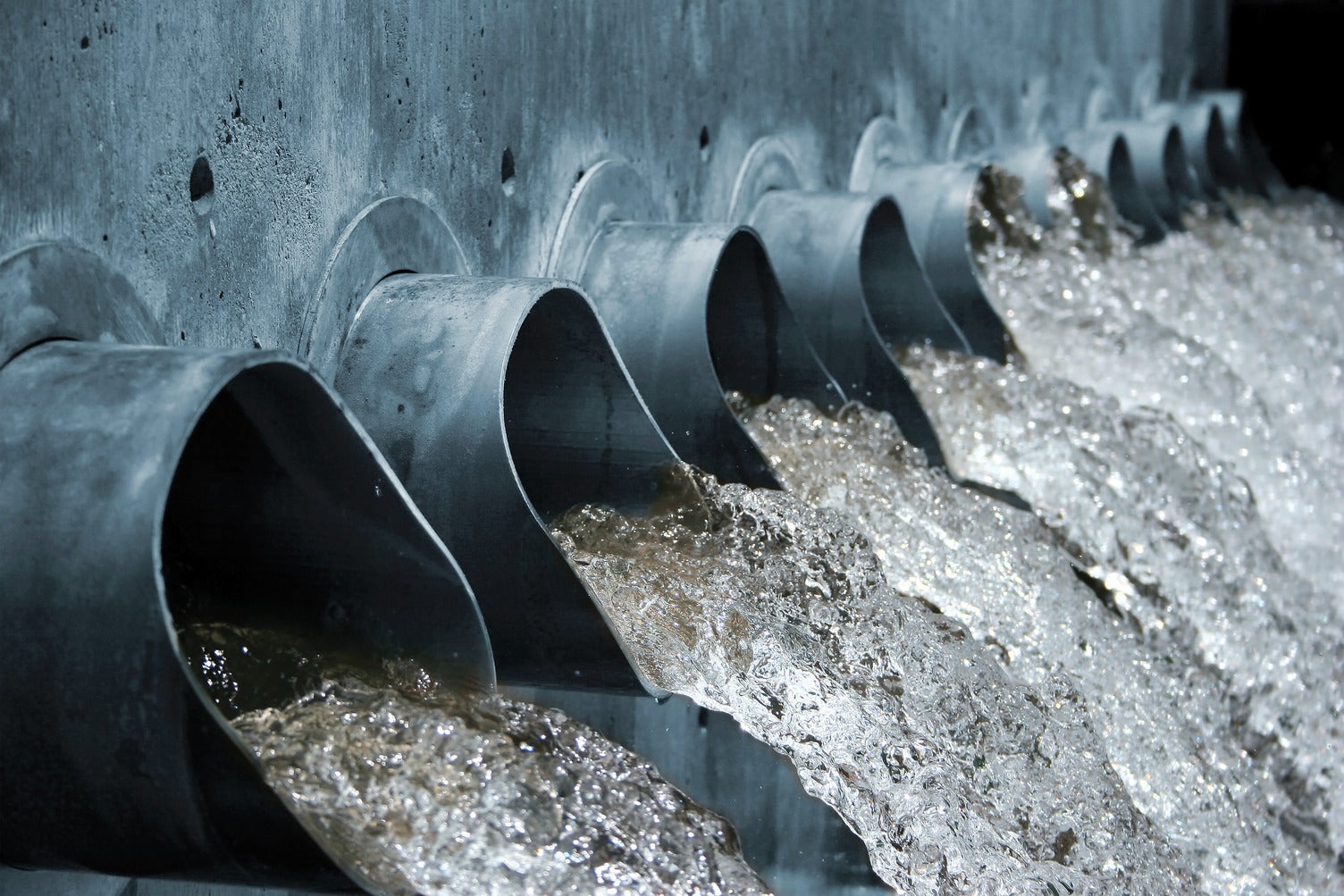 Infrastructure bank targets local water systems | Canadian Union of Public  Employees