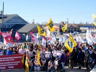 Take action - Support striking Covered Bridge Chips workers