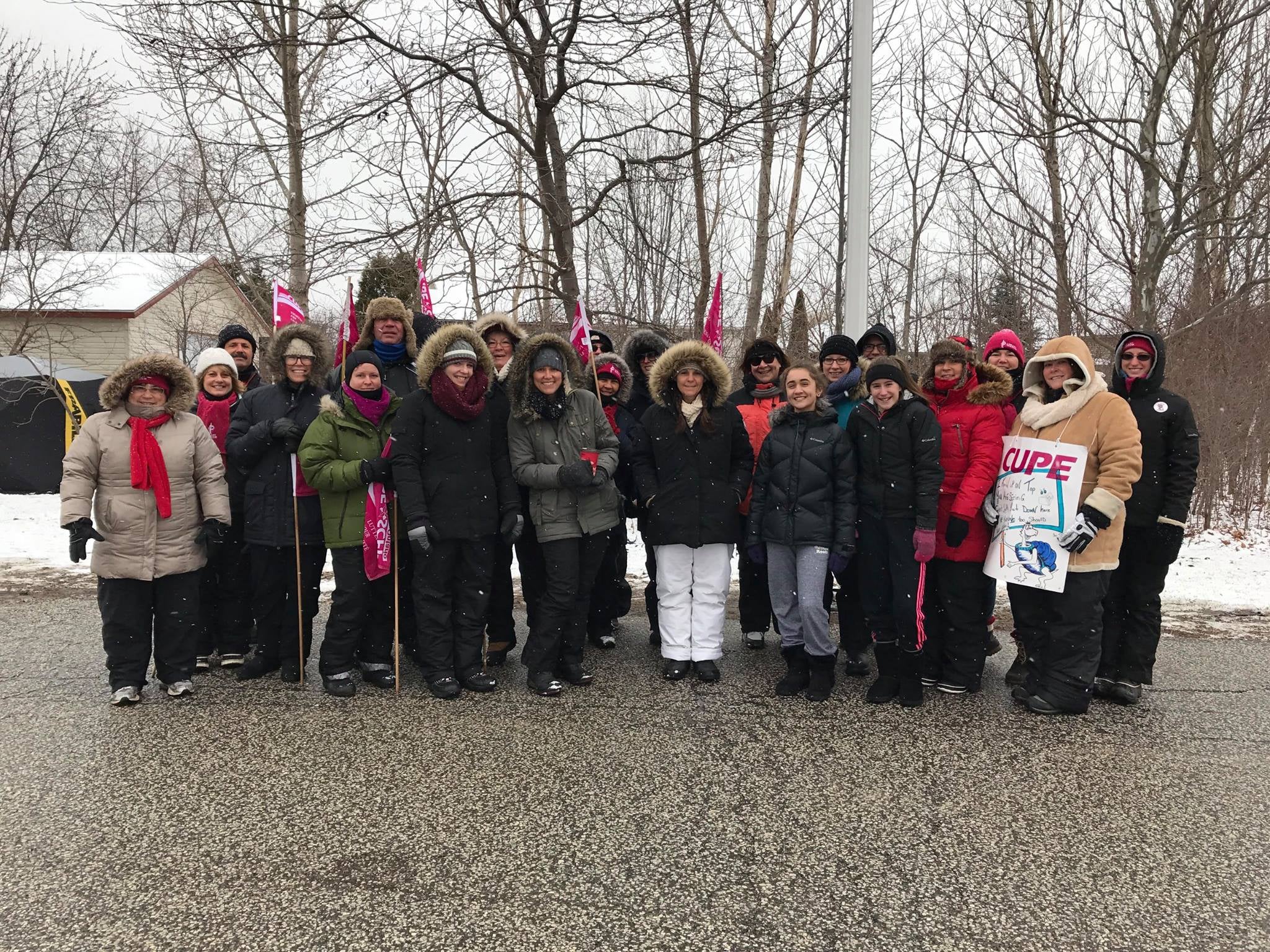 Striking library workers call employer back to bargaining table