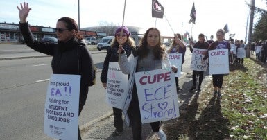 OSBCU Political Protest Picket Line in Ottawa