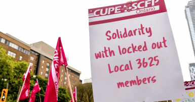 Picket sign that says Solidarity with locked out local 3625 members