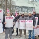 CUPE 233 members on the picket line