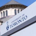  University of Toronto Sign - https://commons.wikimedia.org/wiki/File:University_of_Toronto_Sign.jpg
