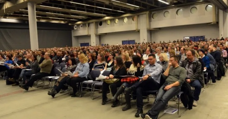 Montreal municipal  workers ratify a new collective agreement