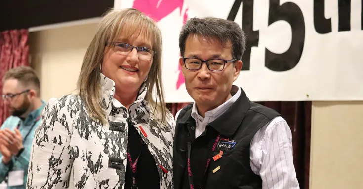 Kyung Kyu Yang from the Korean Federation of Public Services and Transportation Workers and Sherry Hillier at the 2019 CUPE NL division convention