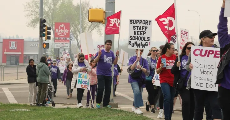 Alberta education workers rally