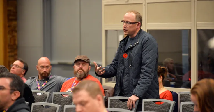 Emergency workers / Services d'urgence