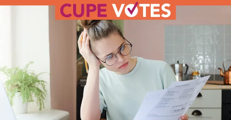 Graduate looks at student debt bills