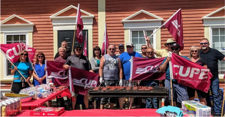 Members of CUPE 1761 with Mark Hancock and Sherry Hillier