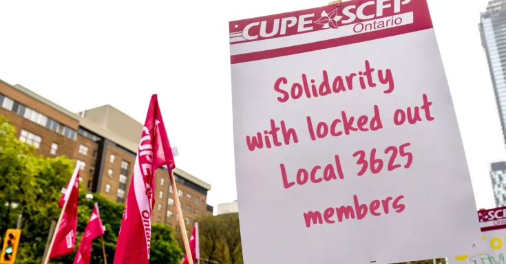 Picket sign that says Solidarity with locked out local 3625 members
